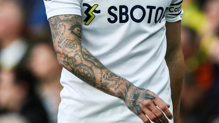 Fußballer mit Tattoo - Foto: IMAGO / News Images