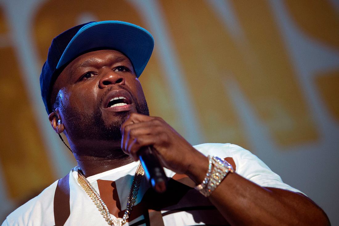 50 Cent mit Mikrofon