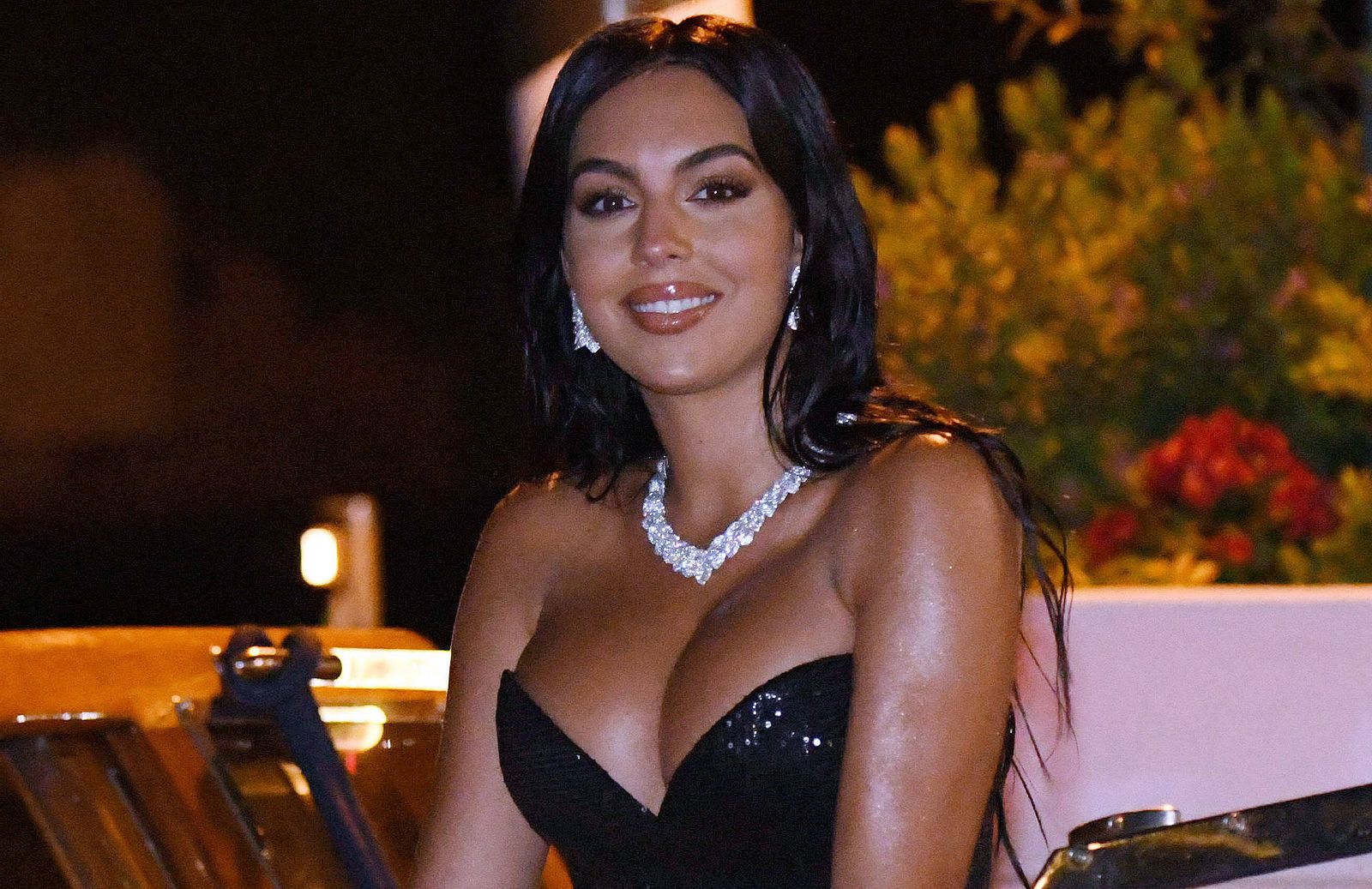 Georgina Rodríguez: Ronaldo-Freundin ganz nackt auf Yacht? | Männersache