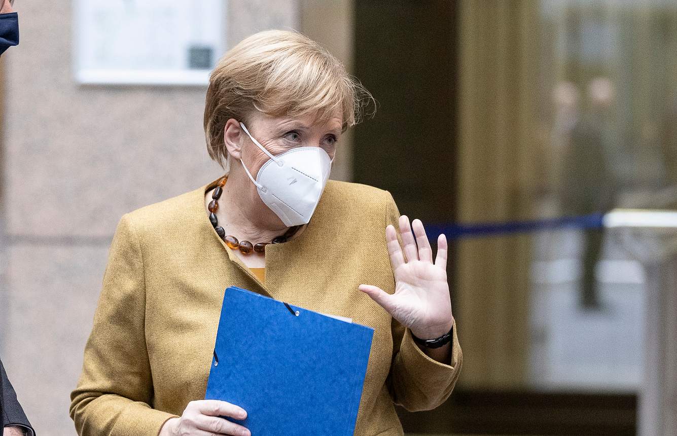 Angela Merkel zieht die Notbremse