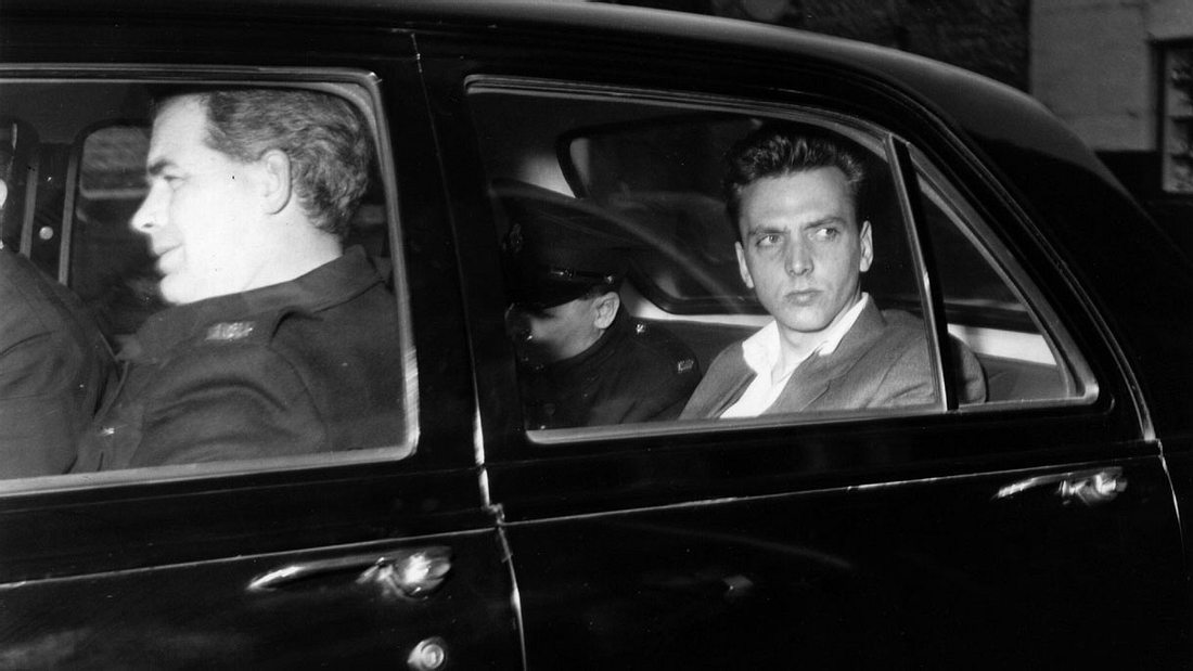 Ian Brady auf dem Weg ins Gericht Ian Brady auf dem Weg ins Gericht