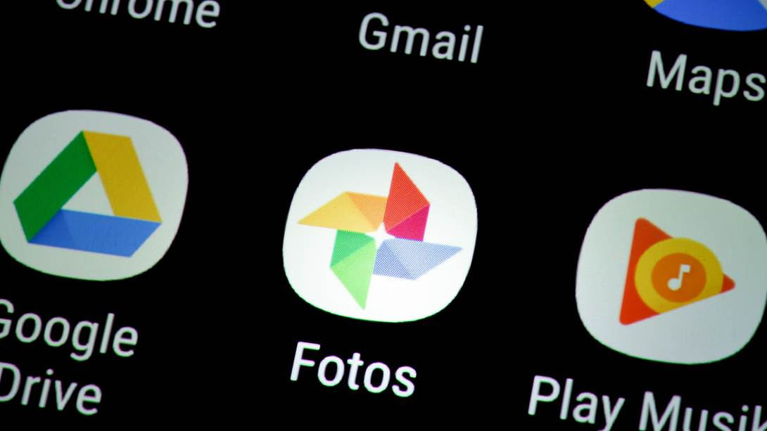 Google Fotos-App auf Smartphone - Foto: imago images / Joko