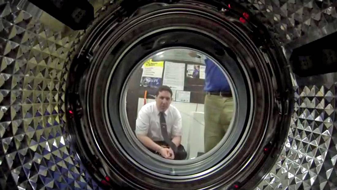 Dieser Mann platziert eine GoPro Hero 3 in einer Waschmaschine und drückt Start