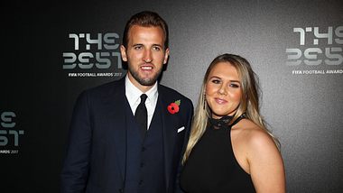 Harry Kane mit Frau Katie Goodland - Foto: Getty Images / Michael Steele