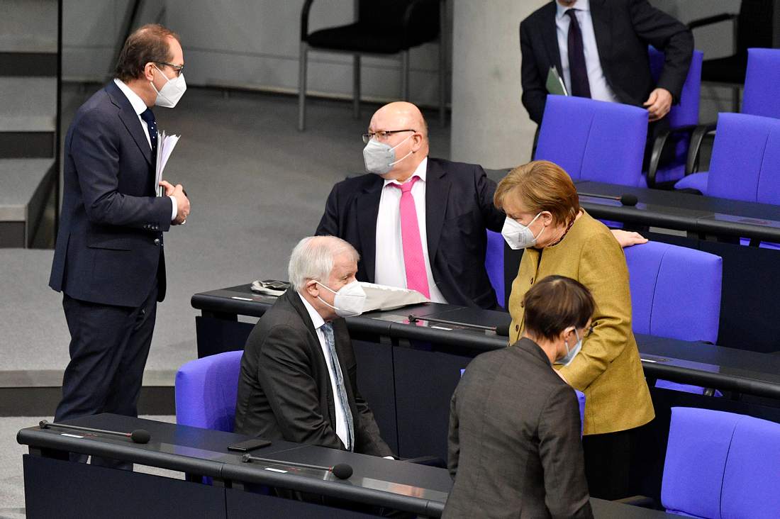 Angela Merkel und einige Minister