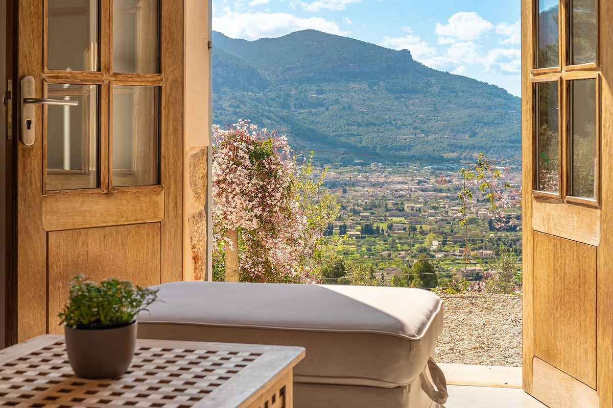 Landhaus Els Abats mit Meerblick auf Mallorca, Spanien