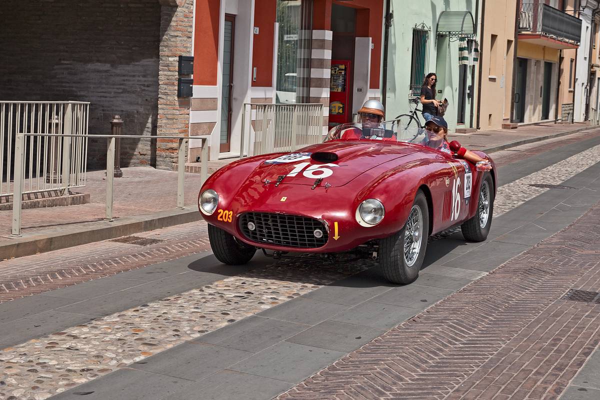 Ferrari 335 S Spider Scaglietti