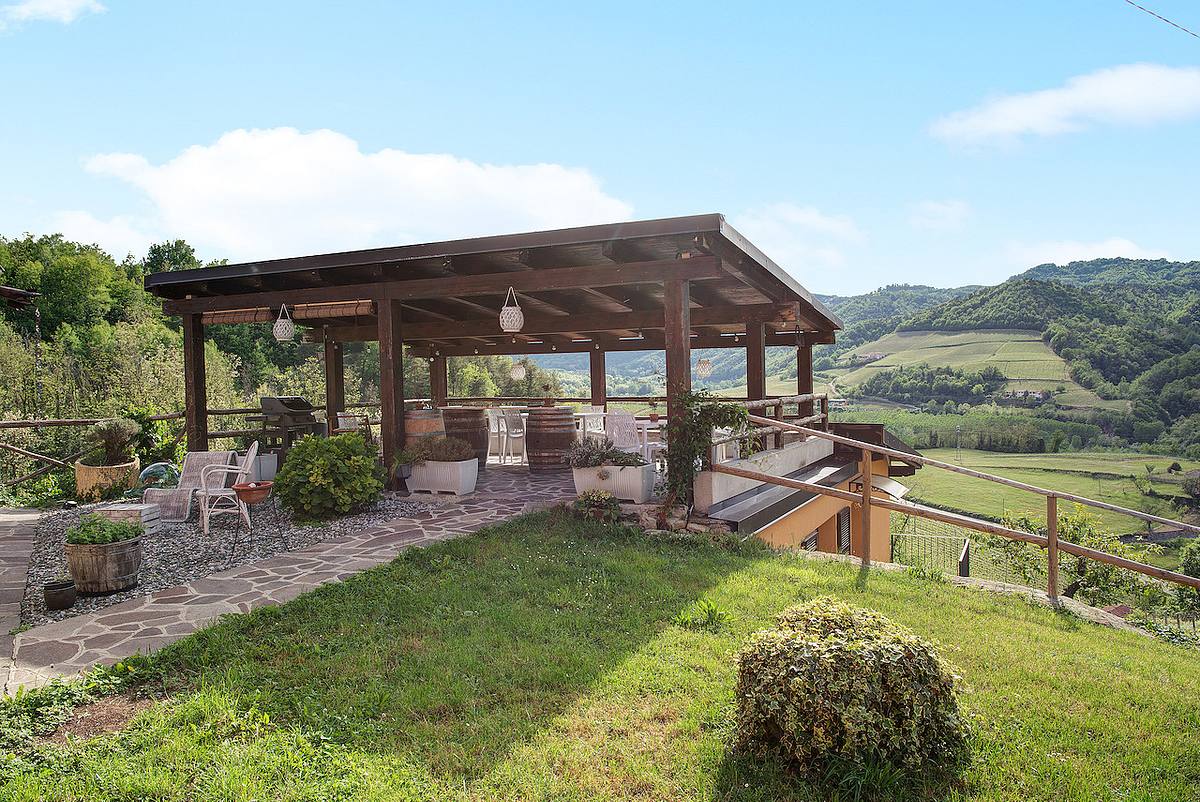 Landhaus Monteoliveto Cottage Family im Piemont, Italien