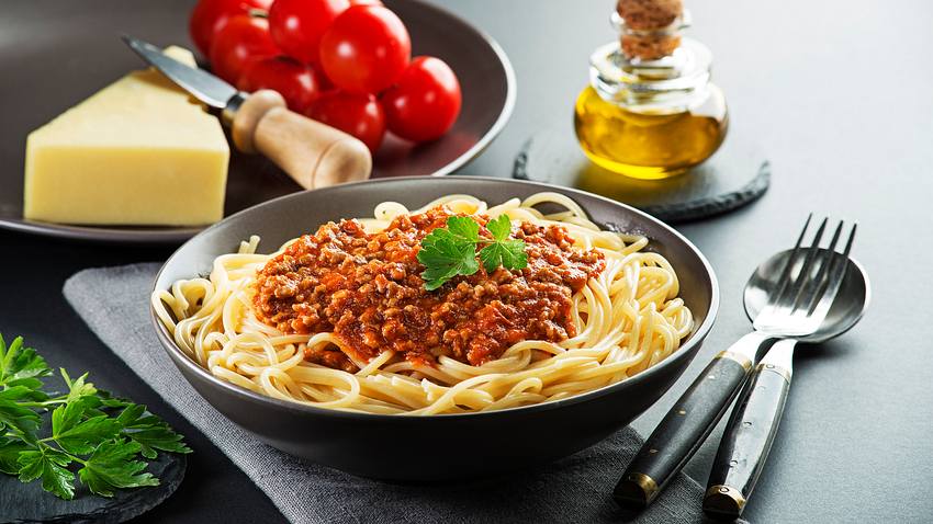 In Italien unbekannt: Spaghetti Bolognese - Foto: iStock / dulezidar
