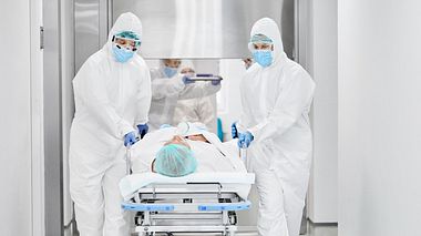Corona-Patient im Krankenhaus - Foto: iStock/Morsa Images