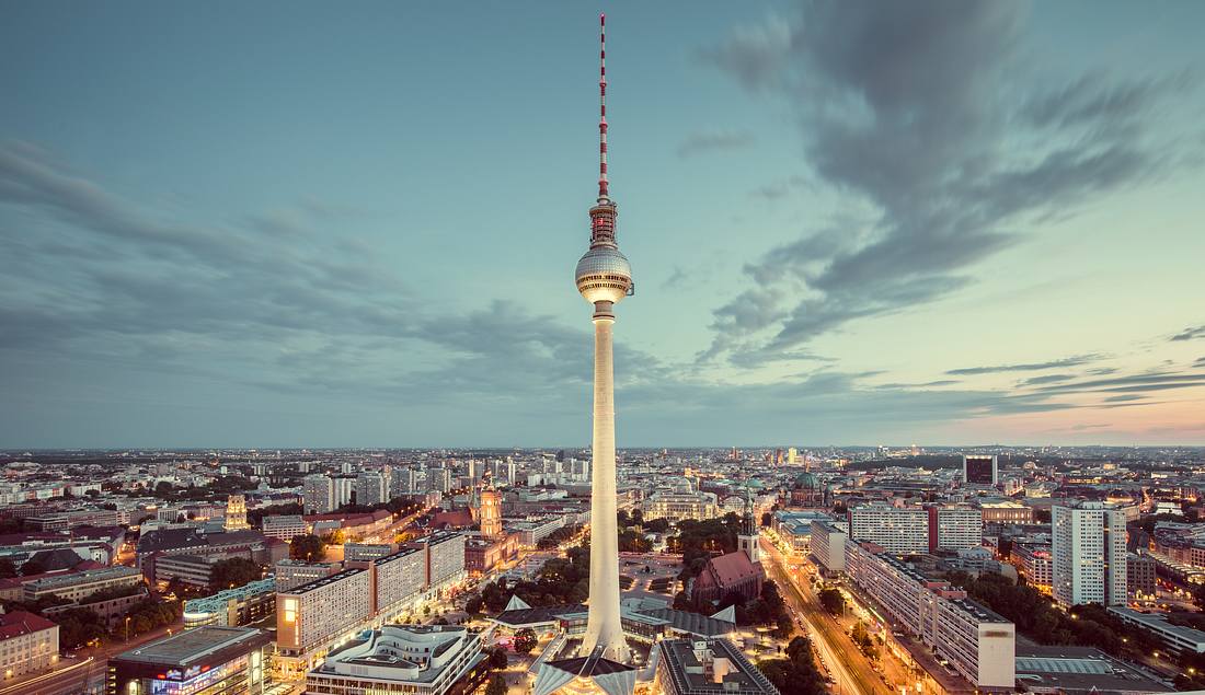 Der Fernsehturm in Berlin. Diese 5 Sehenswürdigkeiten in Berlin sind ein Muss