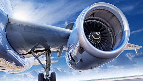 Flugzeug-Turbine - Foto: iStock/frankpeters