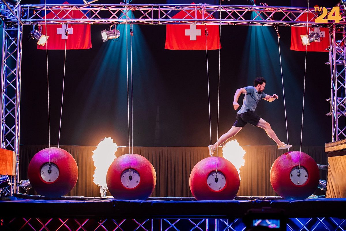 Jan Köppen in action bei &quot;Ninja Warrior&quot;