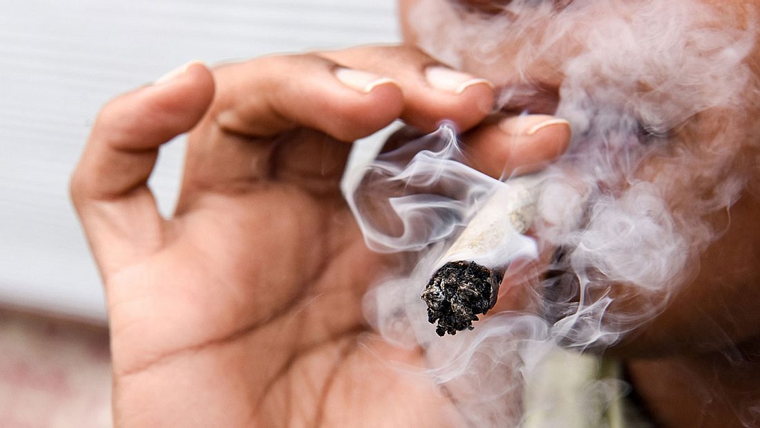 Joint verändern die Gehirnstruktur bei Jugendlichen (Symbolfoto). Joints verändern die Hirn-Struktur bei Jugendlichen (Symbolfoto).