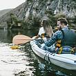 Kajak Kanu Kanadier kaufen aufblasbar Faltboot Test Vergleich - Foto: iStock/AleksandarGeorgiev