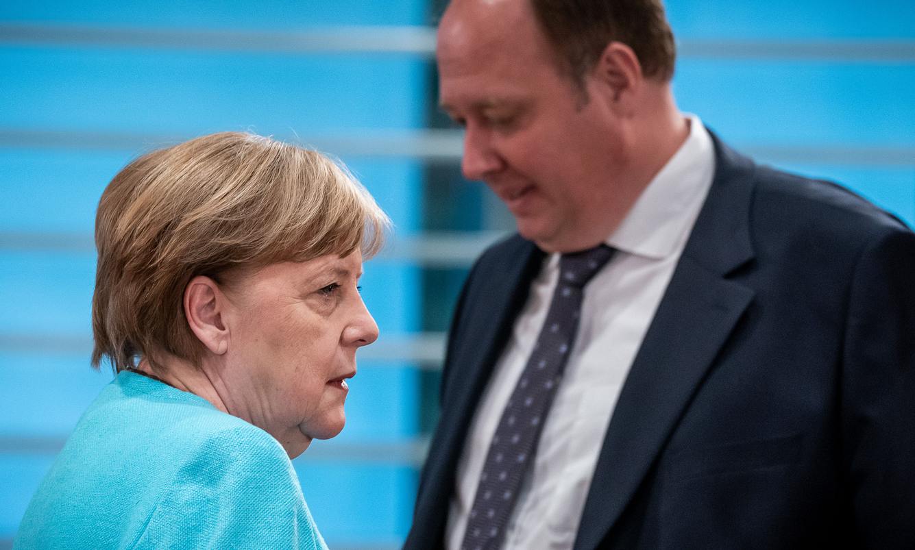 Kanzleramt: Lockdown wird verlängert Angela Merkel und Helge Braun