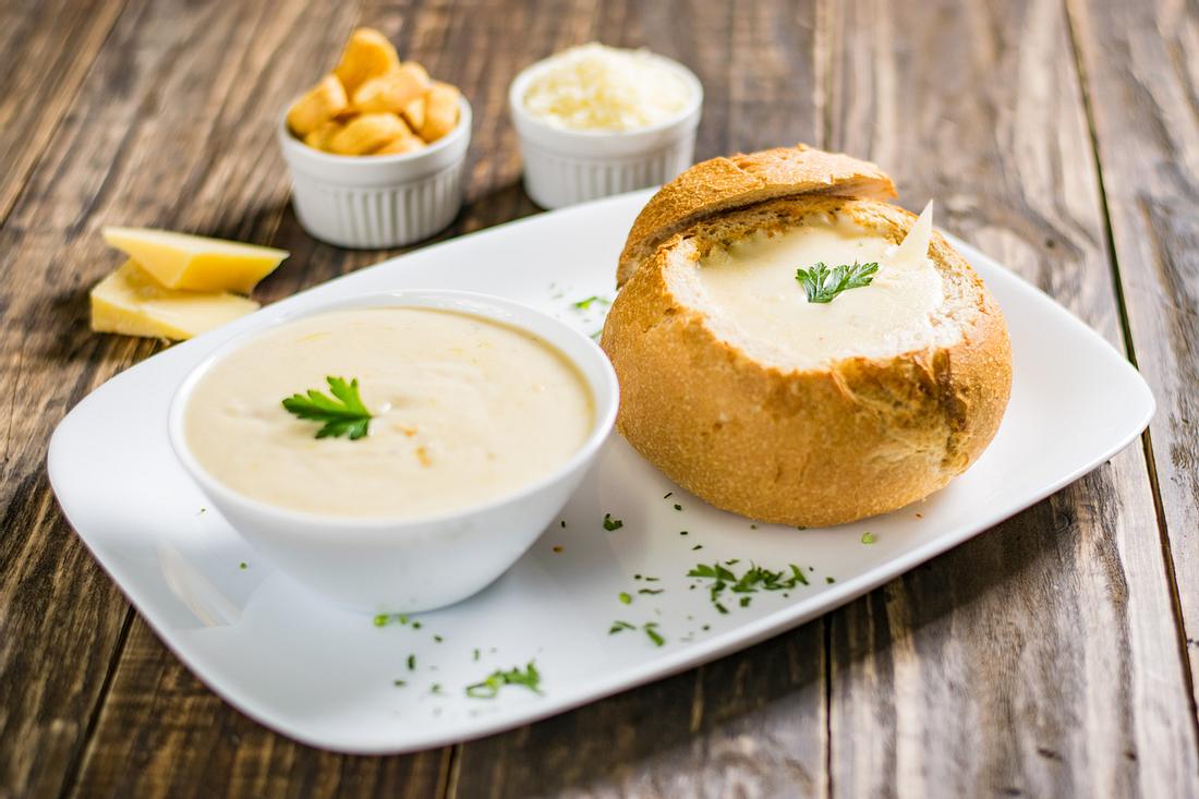 Käsesuppe-Rezept: So einfach geht's Käsesuppe-Rezept: So einfach geht's