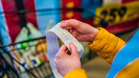 Kassenbon im Supermarkt  - Foto: iStock / LordHenriVoton