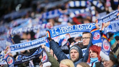 Fans von Hansa Rostock - Foto: Getty Images/ Martin Rose