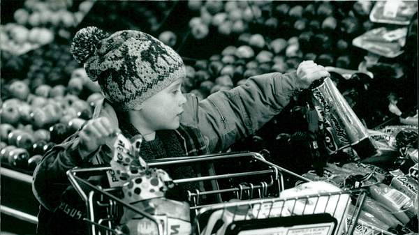 Kevin McCallister beim Einkaufen - Foto: IMAGO / United Archives Entertainment