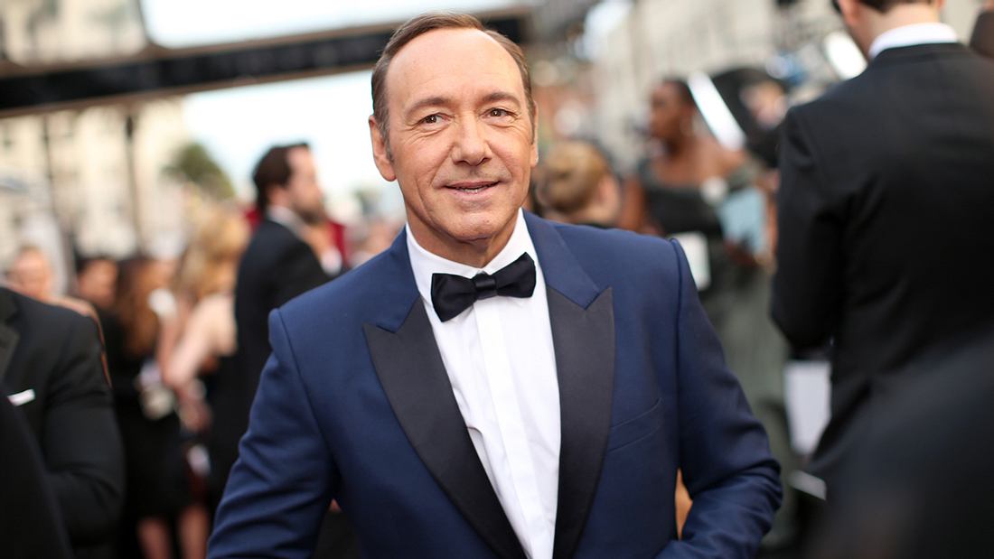Kevin Spacey outet sich nach Belästigungsvorwürfen Kevin Spacey outet sich nach Belästigungsvorwürfen