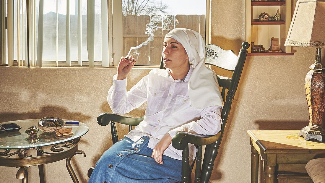 Auch nach dem Tagewerk wissen die Schwestern das Cannabis zu schätzen. Kiffernonnen