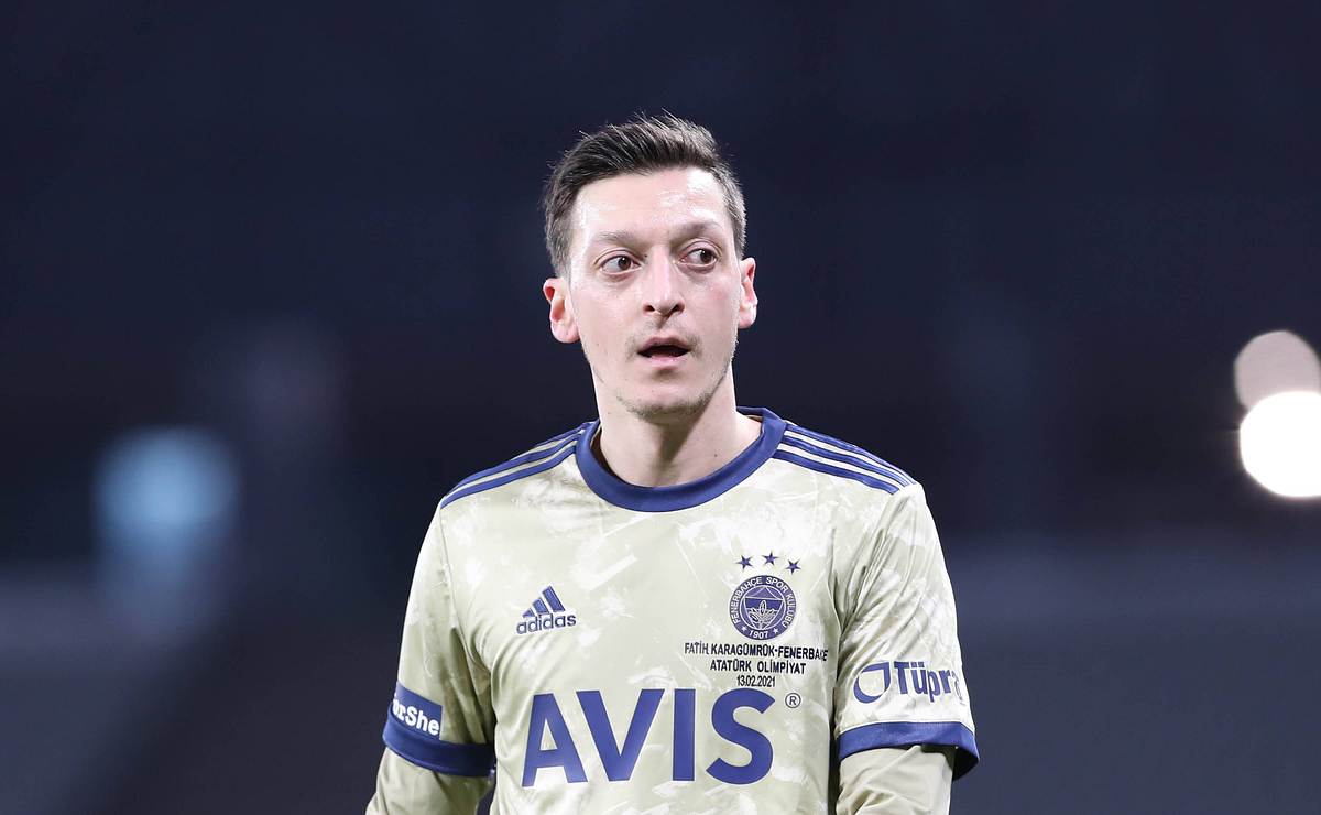 Mesut Özil