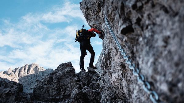 Kletterausrüstung - Foto: iStock / deimagine