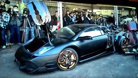 Ein illegaler Lamborghini Murciélago LP 640 wird von der taiwanesischen Regierung zerstört - Foto: YouTube/JesseYao