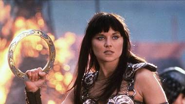 Lucy Lawless als Kriegerprinzessin Xena - Foto: imago images / Mary Evans