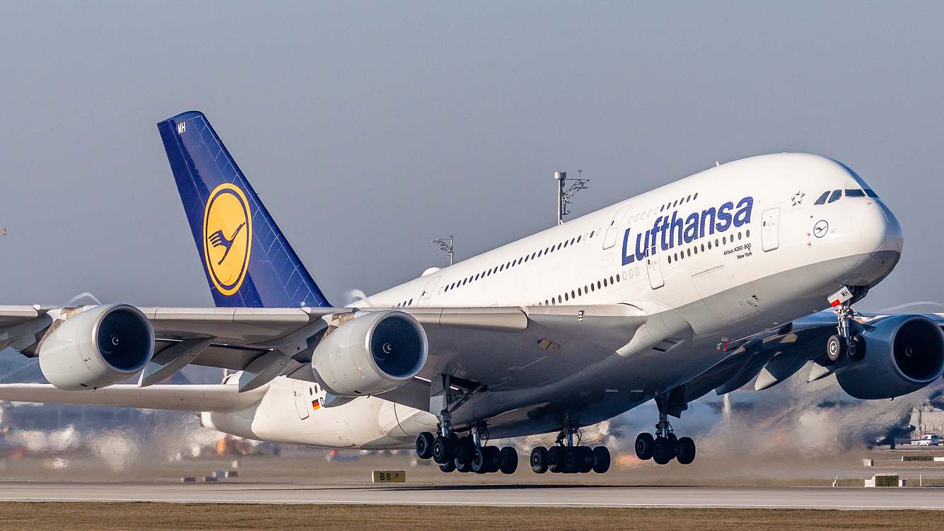 A380 der Lufthansa Ein A380 der Lufthansa hebt ab
