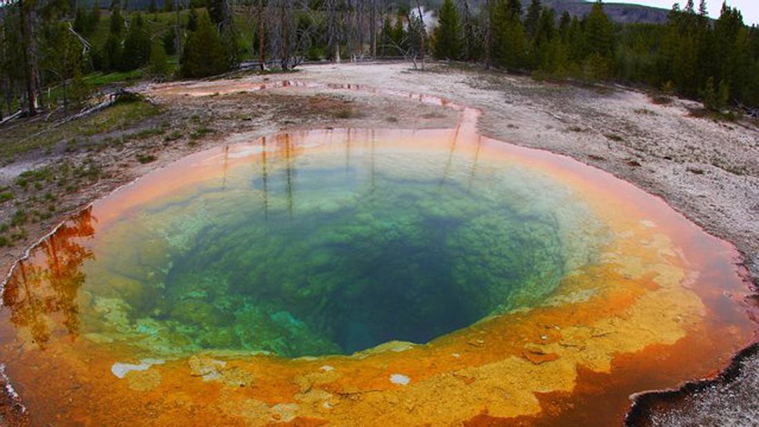 Ein Mann hat sich im Yellowstone Nationalpark in einer heißen Säure-Quelle aufgelöst