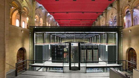 Mare Nostrum 4 in der Torre Girona - Foto: Barcelona Supercomputing Center (BSC)