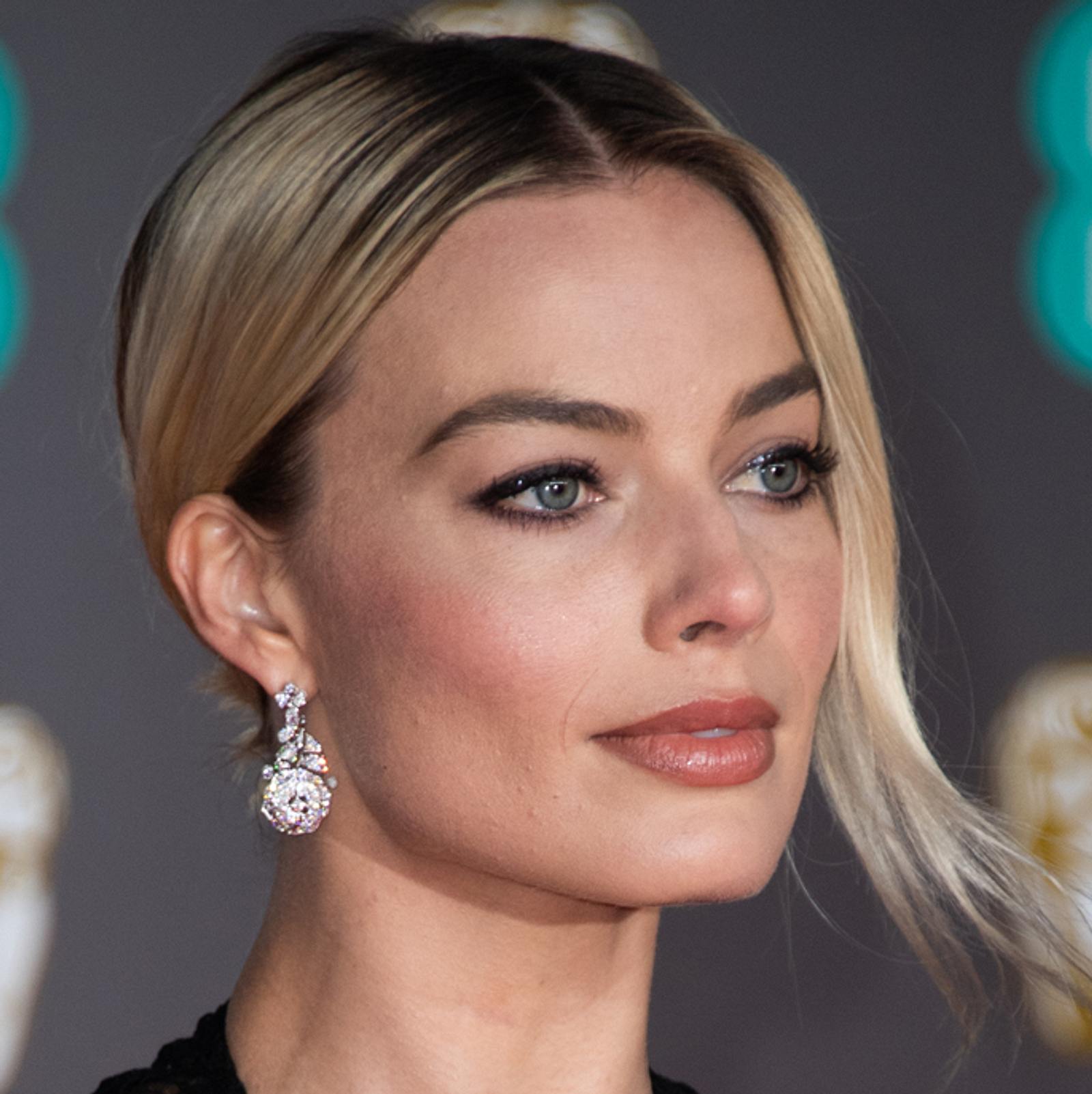 Margot Robbie - RhonaKatelyn