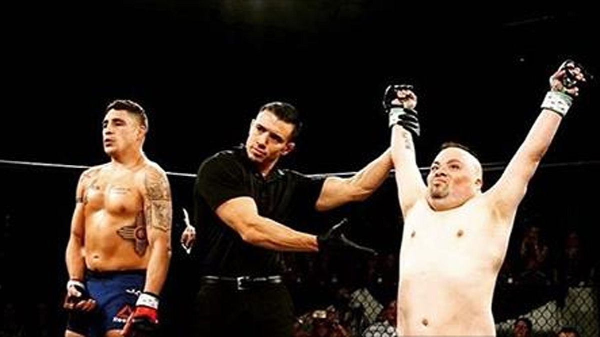 Trotz Down Syndrom: Isaac “The Shermanator” Marquez besiegt UFC-Veteran Diego Sanchez