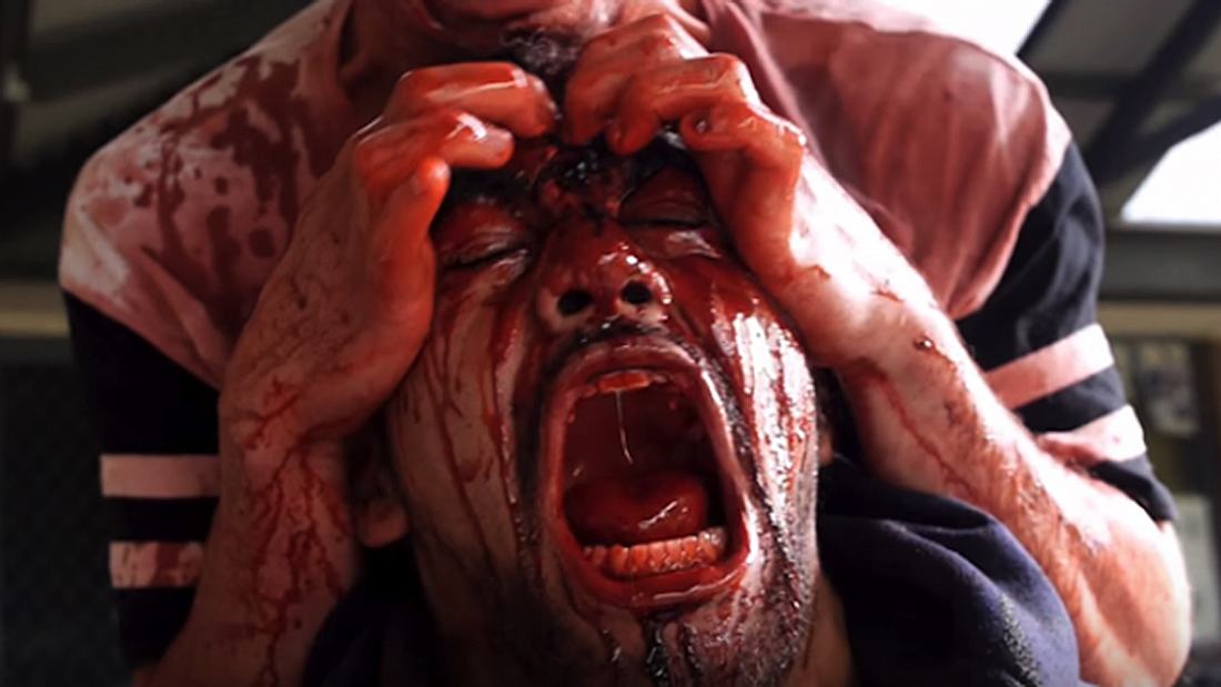 Mortal Kombat: Die YouTuber von RackaRacka haben Fatalaties ins reale Leben transportiert