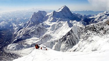 Der Mount Everest ist der Höchste Berg der Welt - Foto: iStock / sansubba
