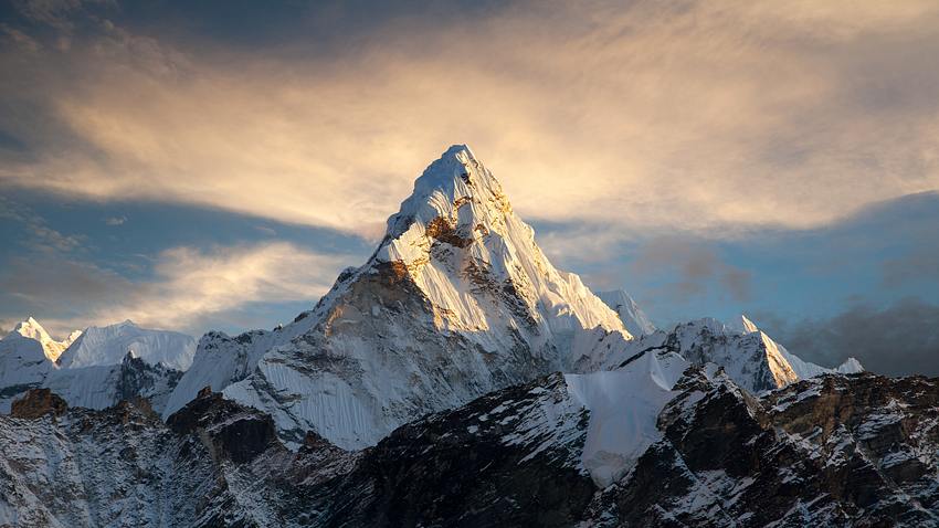 Mount Everest - Foto: iStock/DanielPrudek