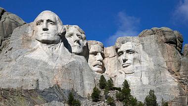 Mount Rushmore: die in Granit gemeiselten US-Präsidenten minus Trump - Foto: iStock/blackestockphoto 