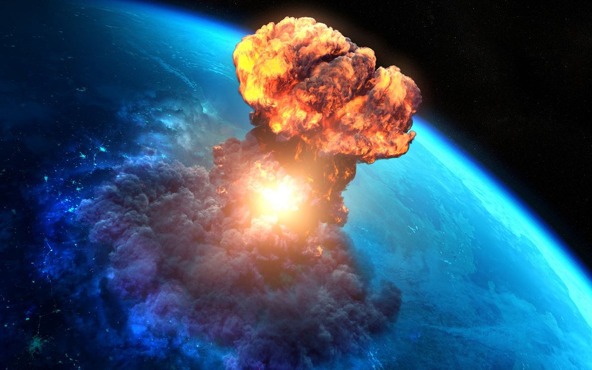 Asteroid schlägt auf Erde ein