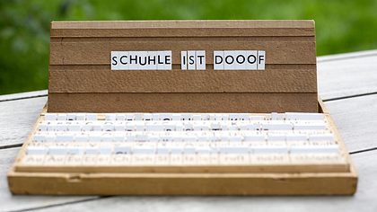 Im „Amtlichen Regelwerk der deutschen Rechtschreibung“ ändert sich ab sofort einiges. - Foto: iStock/wernerimages 
