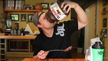 Der Nutella-Vernichter - Foto: Screenshot YouTube/ Furious Pete