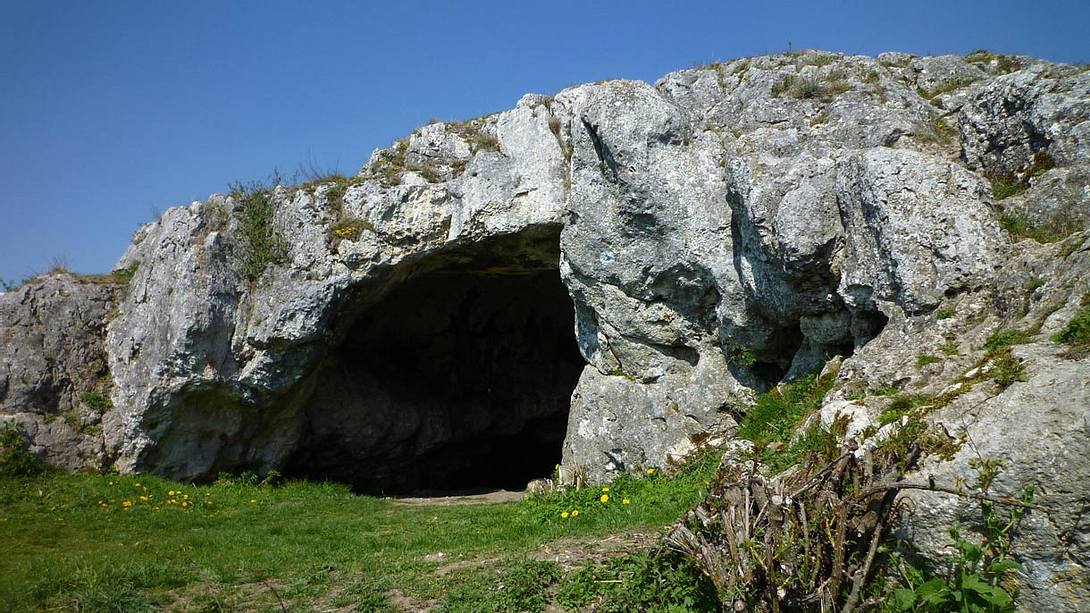 Ofnethöhlen am Rande der Schwäbischen Alb - Foto: Wikimedia / Franzfoto, CC BY-SA 3.0