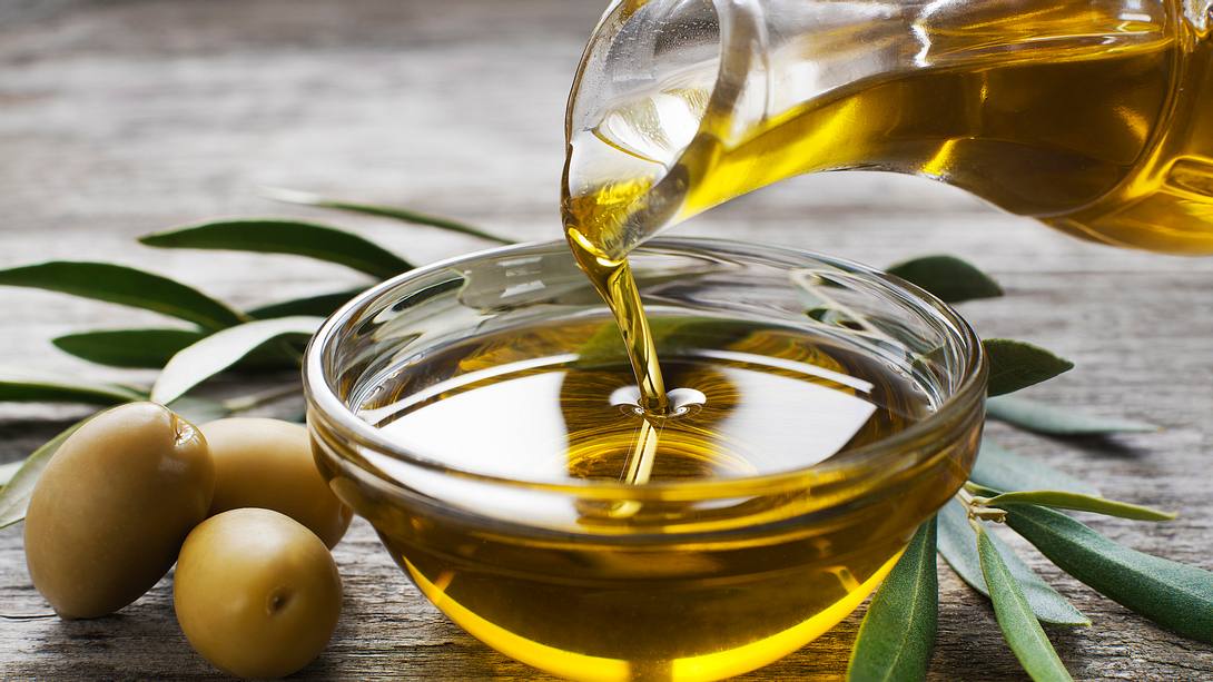 Olivenöl - Foto: iStock / dulezidar