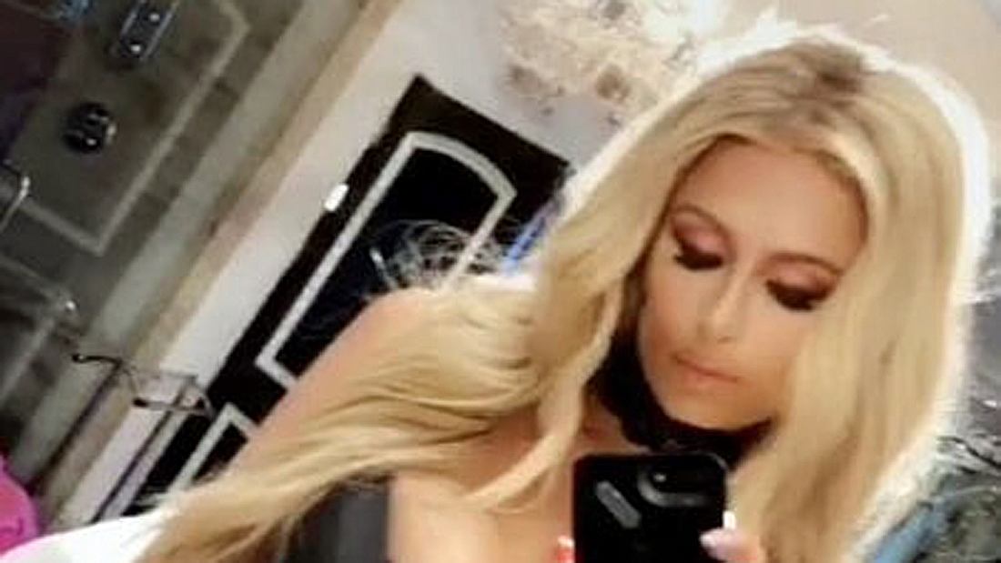 Snapchat-Screenshot: Paris Hilton posiert sexy Paris Hilton posiert auf Snapchat