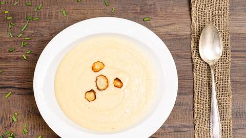 Pastinakensuppe-Rezept: So einfach gehts - Foto: iStock / photohomepage