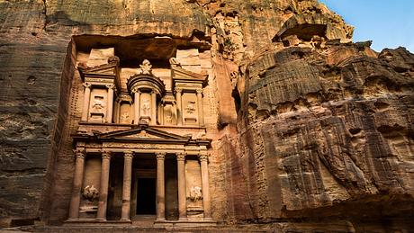 Petra, Jordanien - Foto: iStock / Burachet