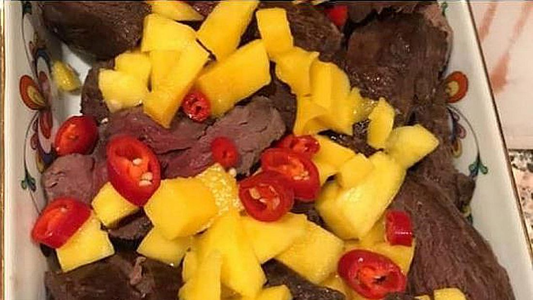 Das ist aus Drifting Speed geworden: Eine Mahlzeit mit Mango und Chili. Pia Oldens Pferdefleisch-Mahlzeit