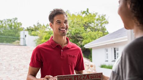 Pizza-Lieferung - Foto: iStock / Ridofranz