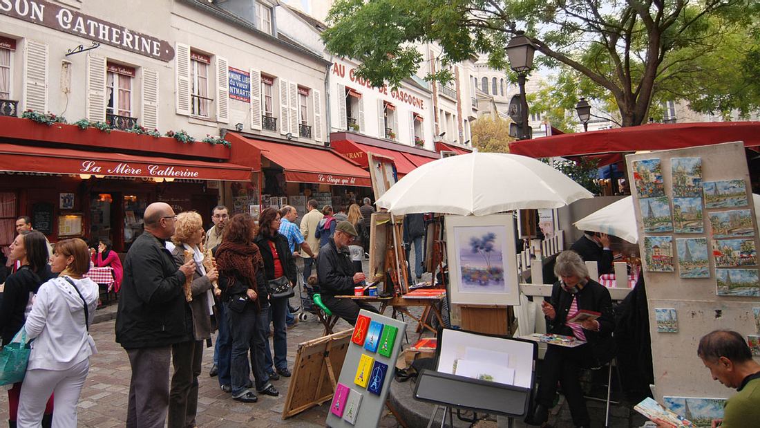 Place du Tertre in Paris. Place du Tertre in Paris.